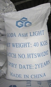 中国 白い粉の炭酸ナトリウムNA2CO3の洗浄力がある企業のためのソーダ灰ライト99.2% サプライヤー